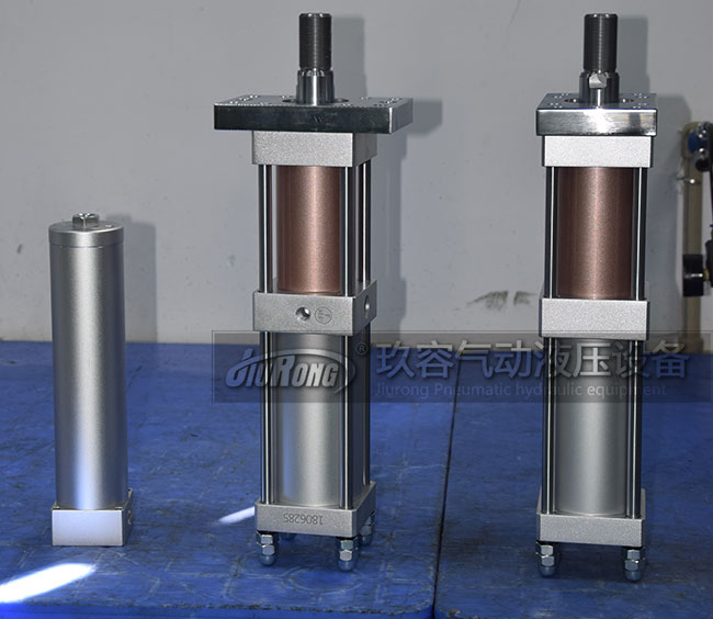 儲(chǔ)油筒分離式氣液增壓缸產(chǎn)品圖 儲(chǔ)油筒分離式氣液增壓缸產(chǎn)品圖